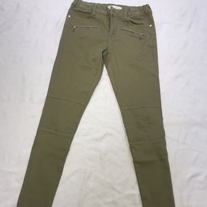 Gorgeous girls moto style jeans